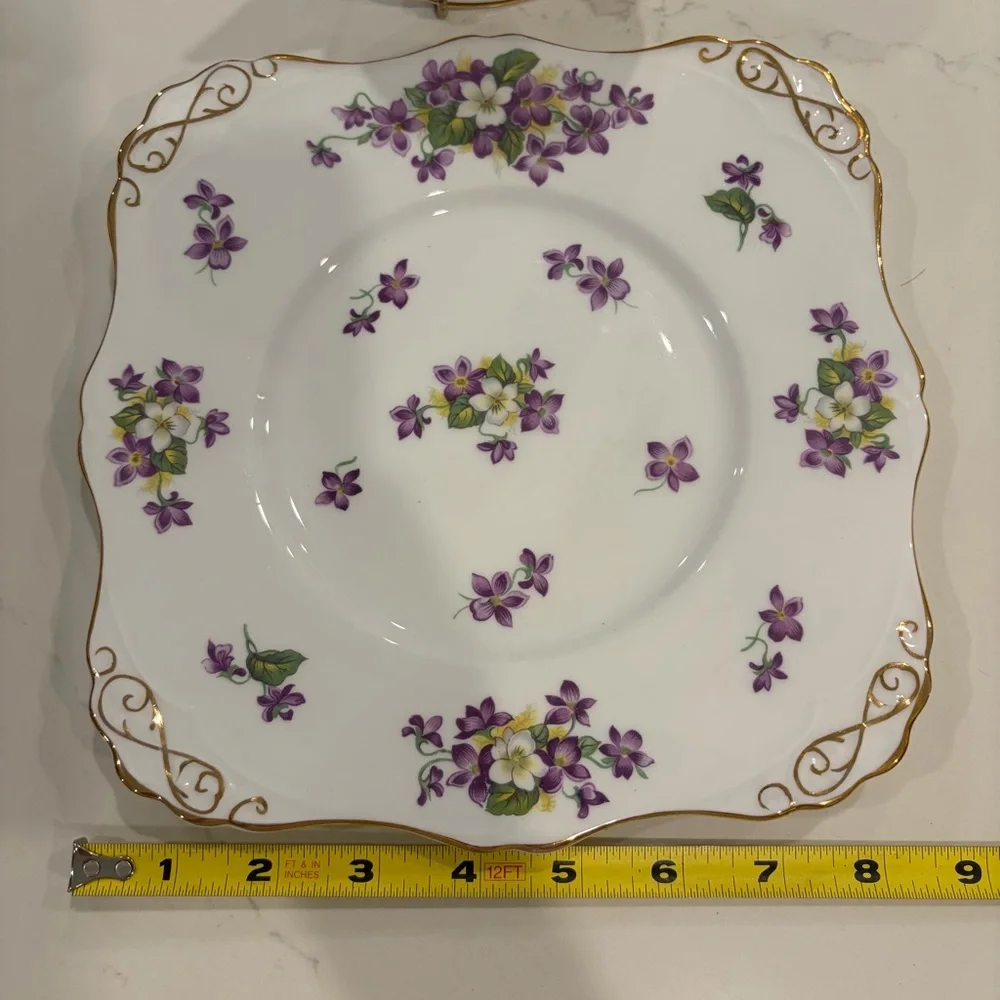 Windsor/Tuscon China violet Floral Tea Set with Gold Trim England